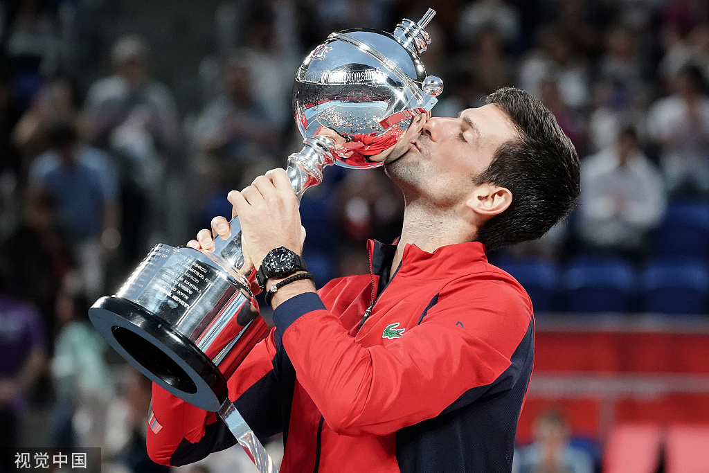 德约科维奇在日本队比赛中大比分获胜，重要助攻引发热议！观众掌声雷动(德约科维奇澳网最新消息)-爱游戏app