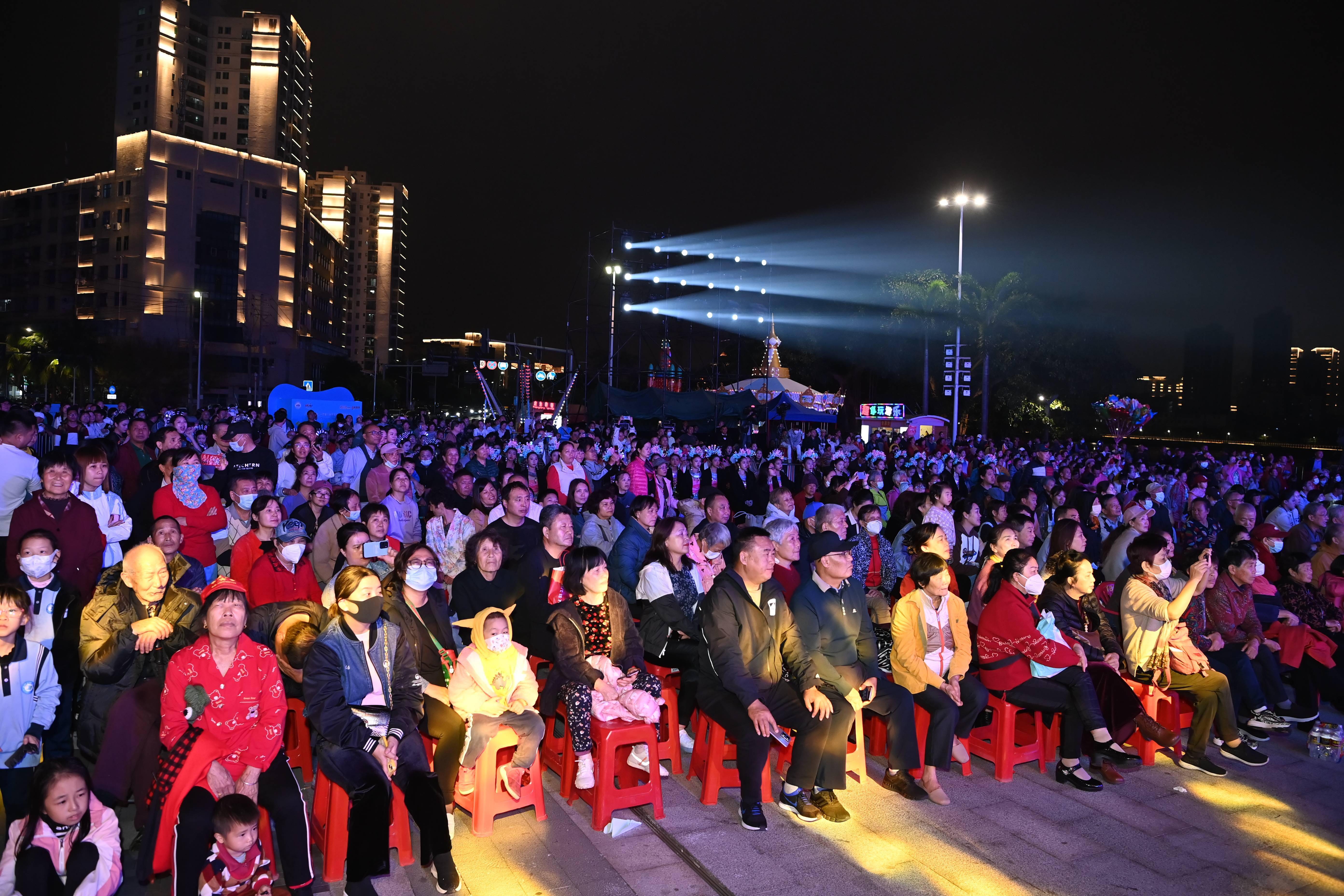 阿扎伦卡迎来十五赛季出色发挥，IG观众热烈欢呼！比赛高潮迭起(郑钦文与阿扎伦卡比赛时间)-爱游戏app
