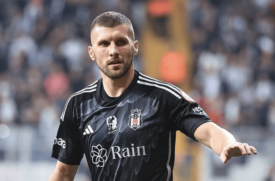 国际比赛日德国杯焦点战，罗马完成体检，目标明确，临场指挥获称赞(世预赛36强赛国足客场不敌韩国队)-爱游戏app