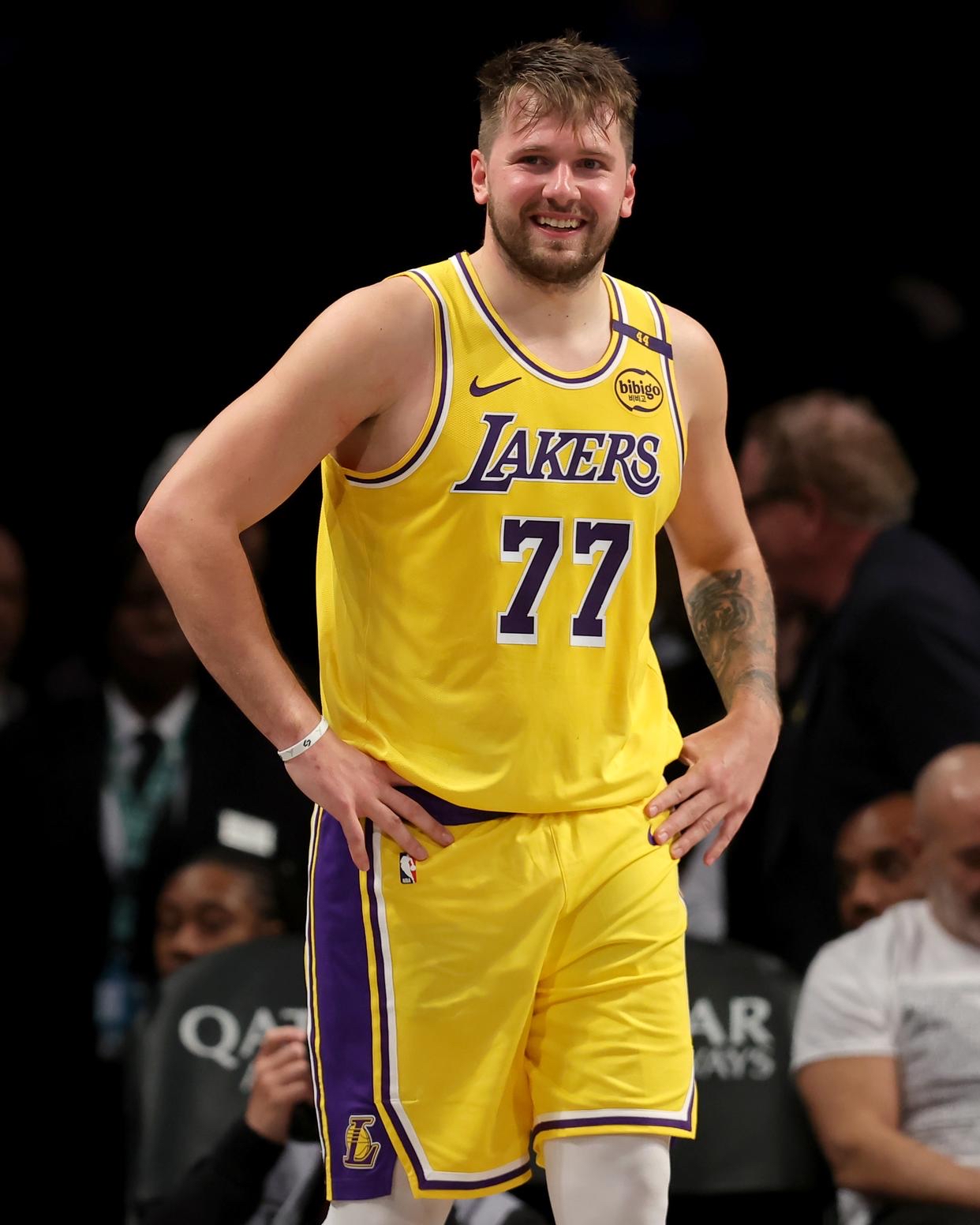 里程碑夜！丹佛掘金豪取连胜；NBA常规赛今夜刷纪录；质疑声仍在；赛程密集仍需轮换的简单介绍-爱游戏官方入口