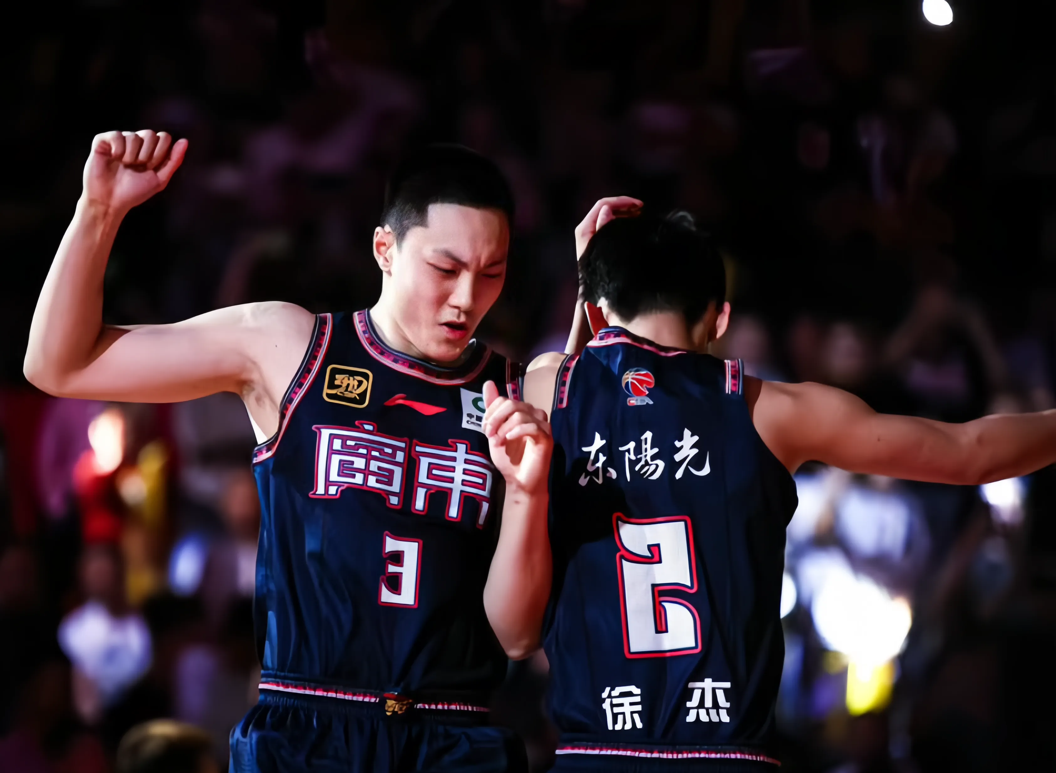 CBA常规赛今夜再迎强敌，芝加哥公牛官宣签约，主帅态度：气氛紧张，年轻球员得到机会的简单介绍-爱游戏官方入口